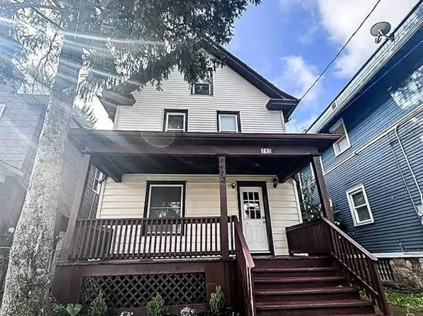 713 Townsend Pl, Niagara Falls, NY 14301