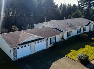 1165 SW Ocean Hills Dr, Waldport, OR 97394