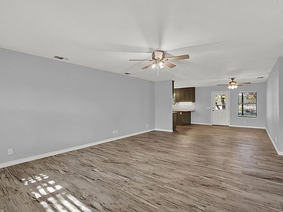 4th image of 810 Avenue C