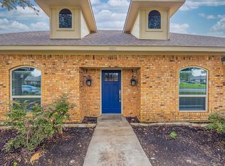 1302 N Trail Dr, Carrollton, TX 75006