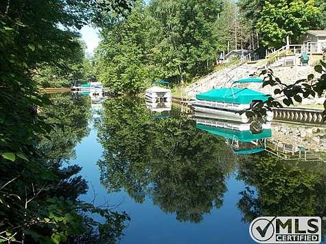 3rd image of 1735 Park Dr