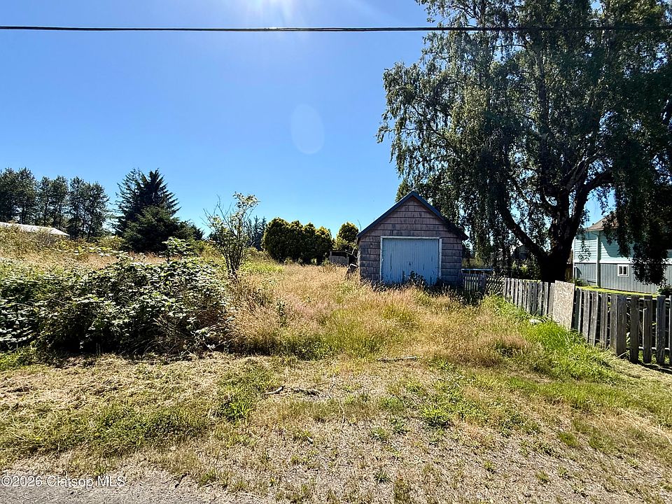 2nd image of 92262 Clover Rd