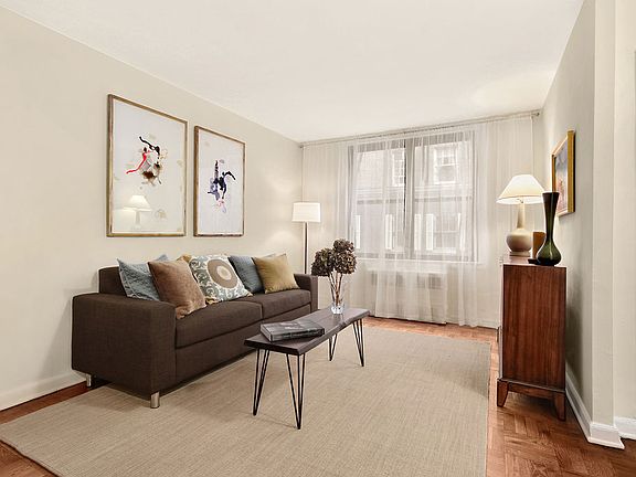 3rd image of 79 Bedford St #1C