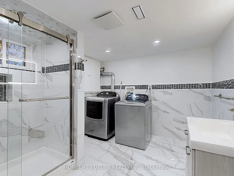 43 Densgrove Rd #BASEMENT — Photo 9