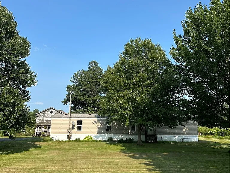 5676 State Route 14 — Photo 1