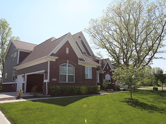 3rd image of 6358 Blackstone Dr