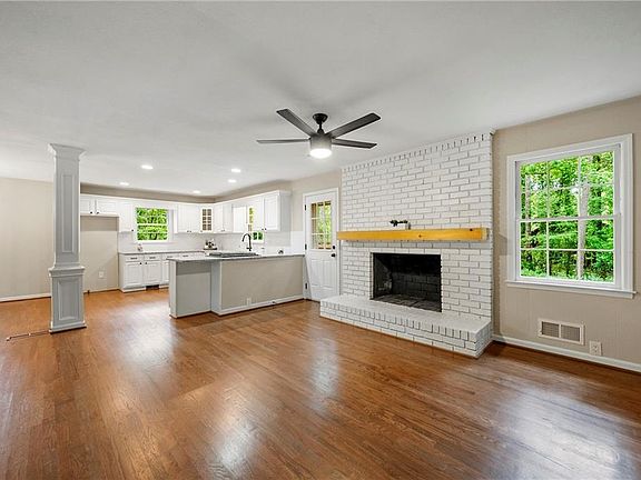 5th image of 3397 Clair Cir