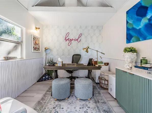 2808 W Angeles St, Tampa, FL 33629