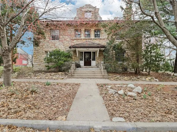 101 E 36th St, Kansas City, MO 64111