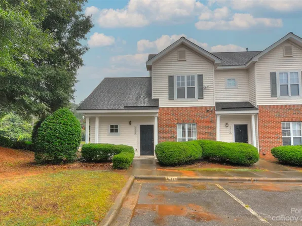 6420 Mallard View Ln, Charlotte, NC 28269