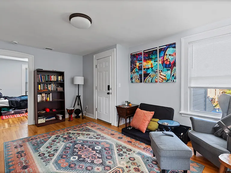 20 Pearl St #2 — Photo 2