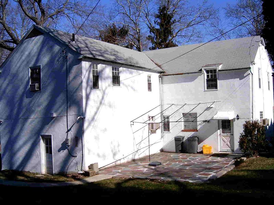 2nd image of 704 Chelten Hills Dr
