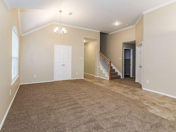 5th image of 1740 Cresthill Dr