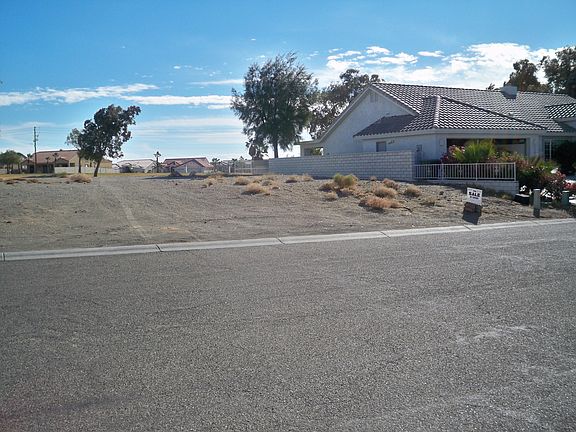 4th image of 2104 E Desert Palms Dr