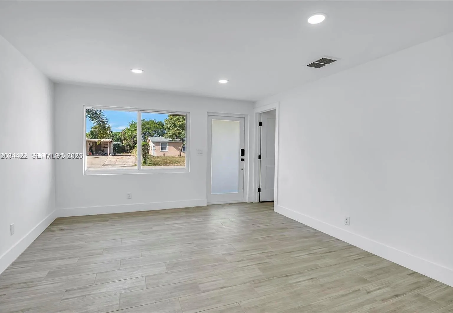 Poinciana Heights Delray — Photo 2