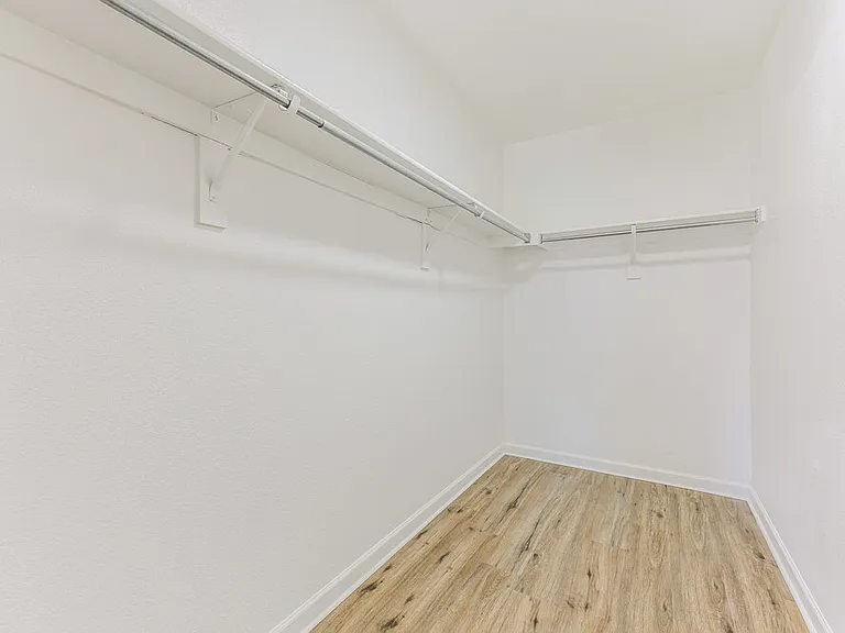 2281 E Peach Tree Dr — Photo 11