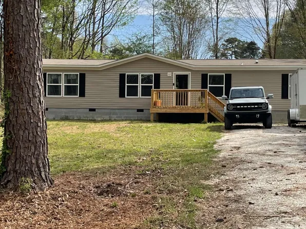 54 Holly Dr, Carrollton, GA 30116