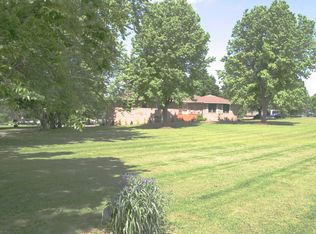 2700 Valley View Dr, Springdale, AR 72762