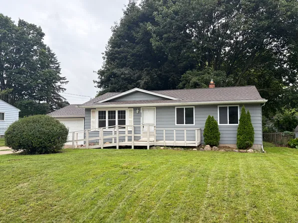 4450 Cherrytree Ln, Flint, MI 48507