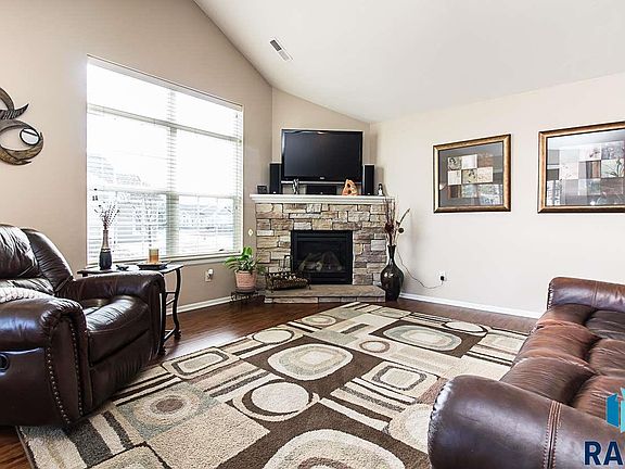 2nd image of 5514 E Eastbridge Pl Unit B