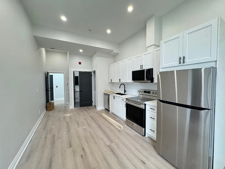 208 King St E #1 — Photo 9