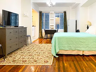 5 Tudor City Place