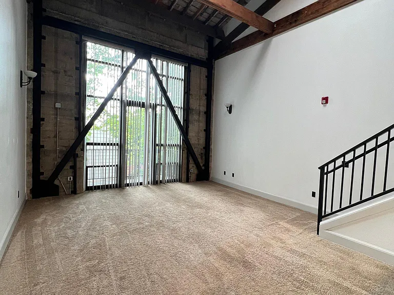 7319 N John Ave #202 — Photo 4