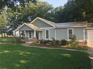 180 Sam Marion Rd, Pinnacle, NC 27043