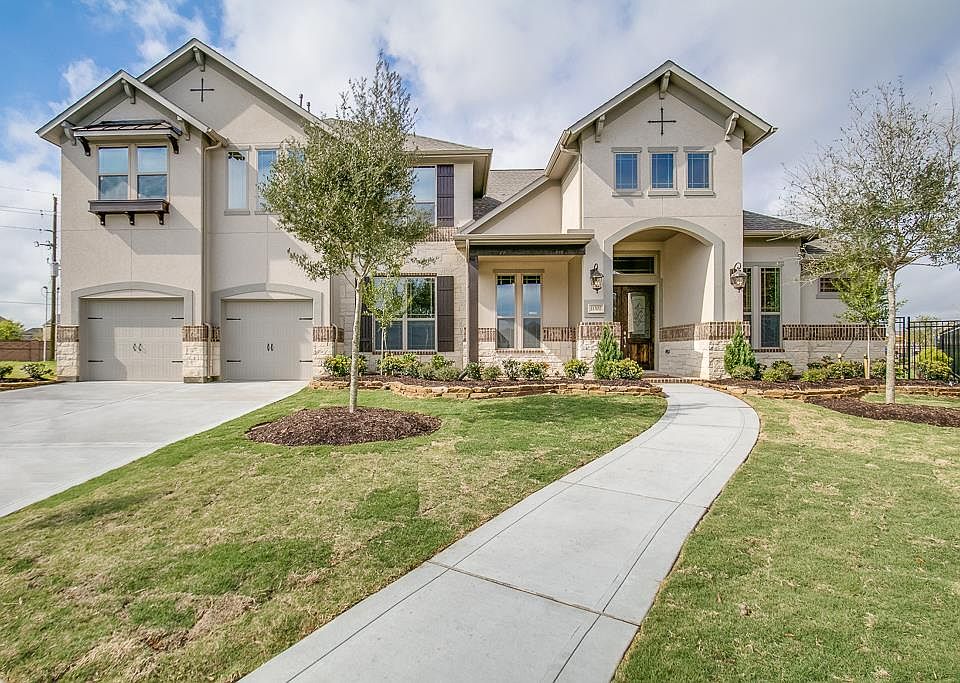 1st image of 11302 Lazarro Ln