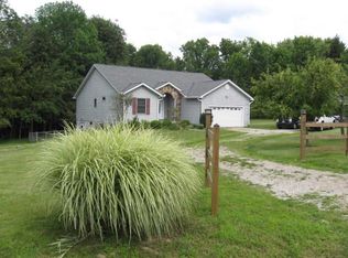 12894 Middlefork Rd, Amanda, OH 43102