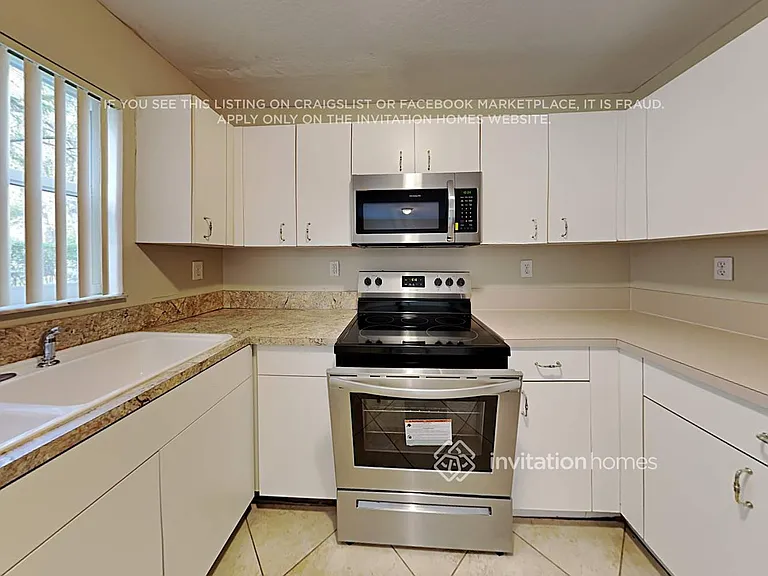 2296 NW 170th Ave — Photo 9
