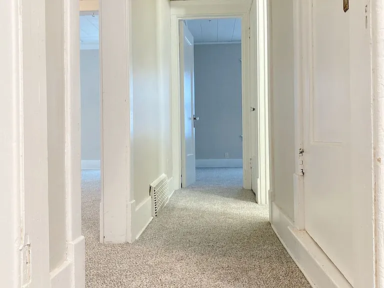 2436 Laurel Ave — Photo 17