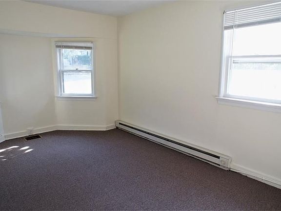 2nd image of 53 Glenwood Ave #3