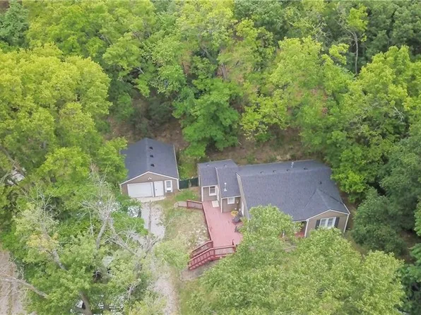 20118 E Truman Rd, Independence, MO 64056