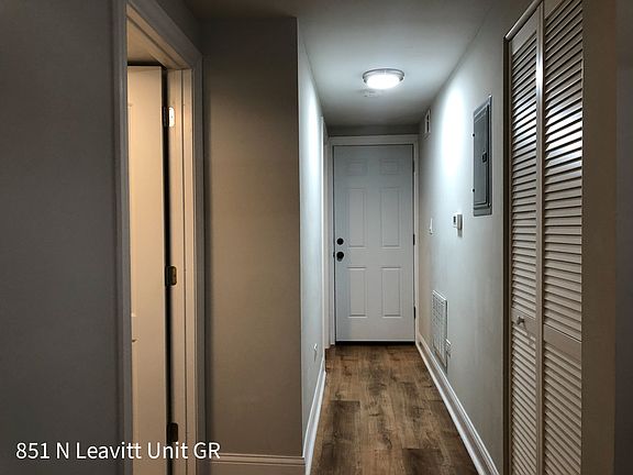 5th image of 851 N Leavitt St #851