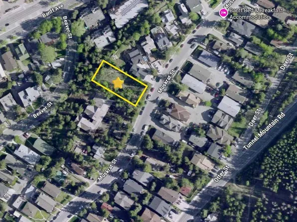 425 Muskrat St, Banff, AB T1L 1H1