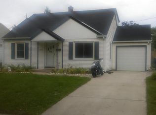 2920 S 52nd St, Milwaukee, WI 53219