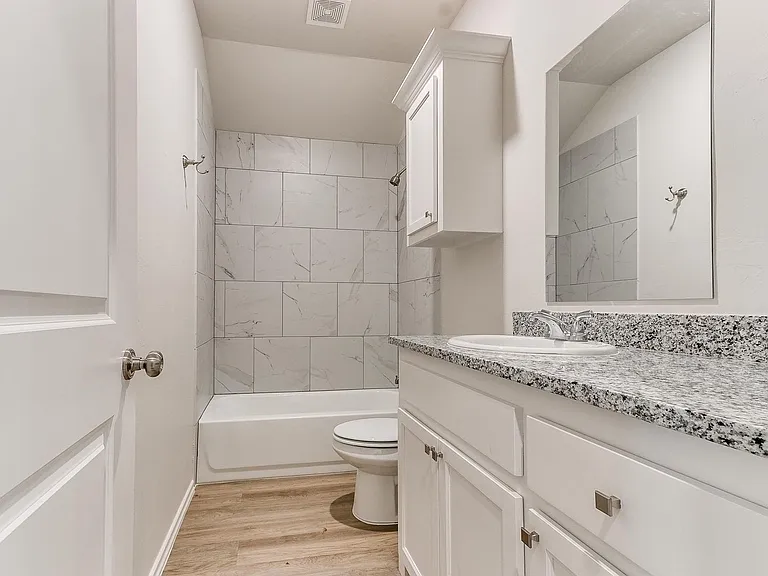 3801 Franks Way — Photo 35