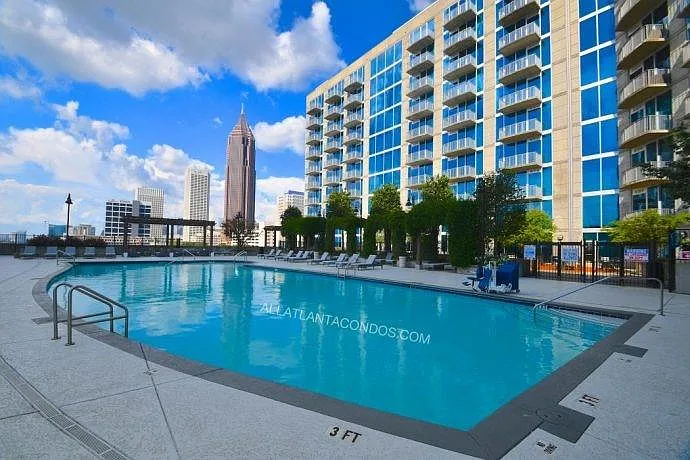 400 W Peachtree St NW #3707 — Photo 35