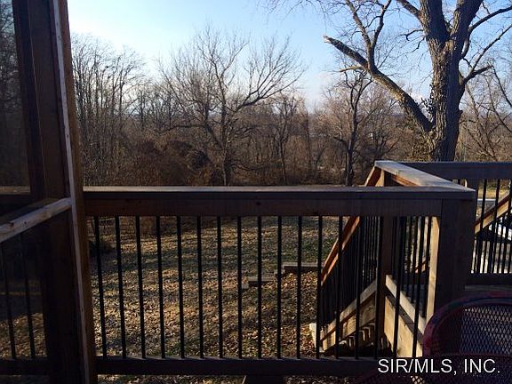 4th image of 297 Westwood Pl