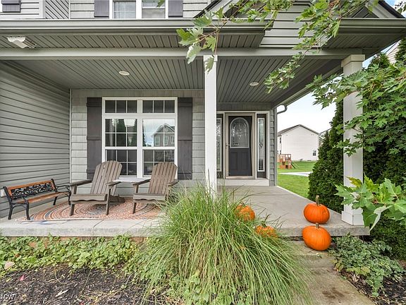 3rd image of 3807 Pinnacle Ct