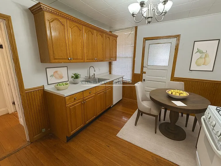 52 Montfern Ave #3 — Photo 13