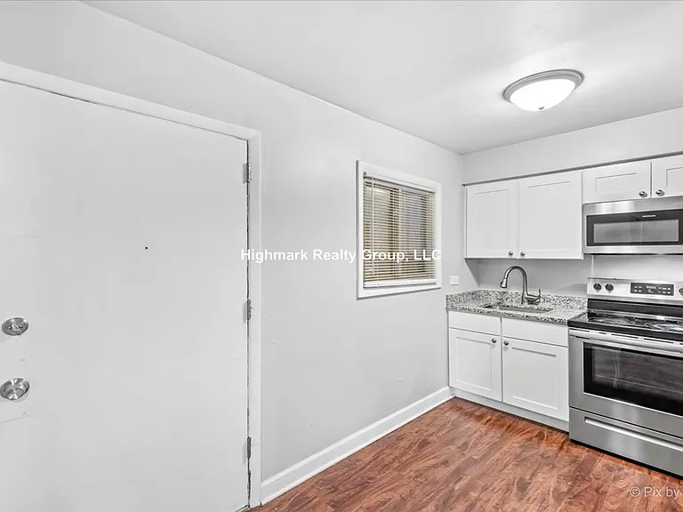 1100 N Wheeling Rd #3B — Photo 7