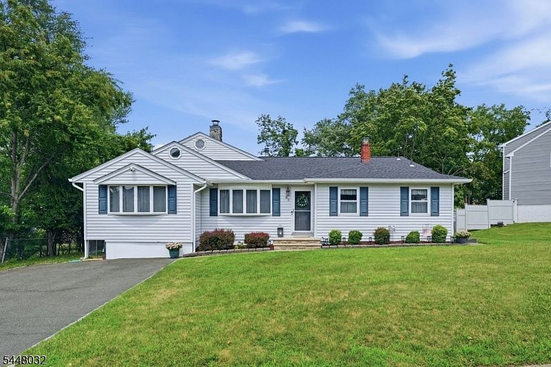 1st image of 63 Stewart Ave