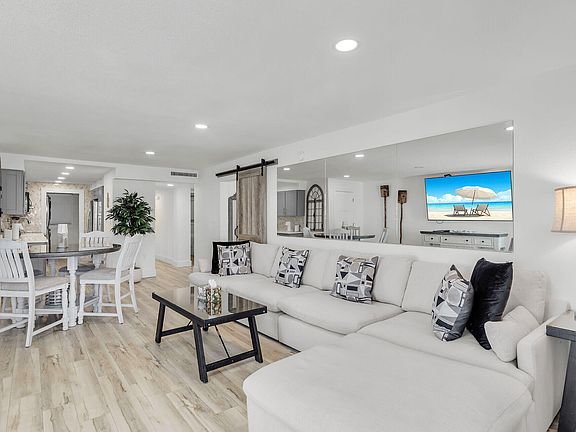 3rd image of 201 E Ocean Dr #3-209