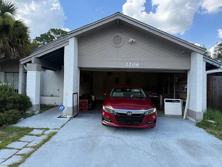 2206 Atrium Cir — Photo 1