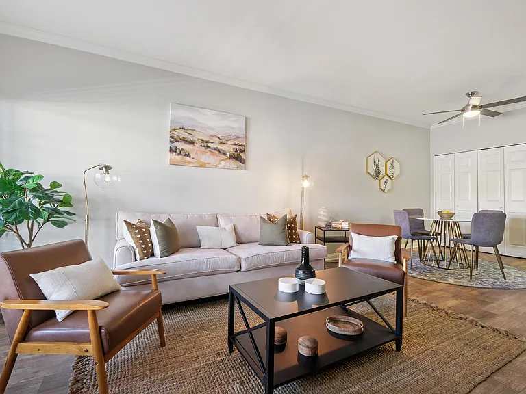 Paloma Summit Condominium Rentals — Photo 7