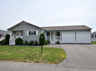 20 Quarrystone Dr, Bridgewater, MA 02324
