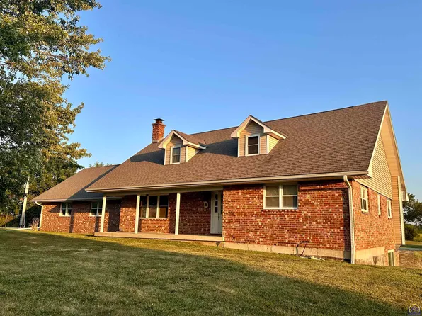 1275 18th Rd, Burlington, KS 66839
