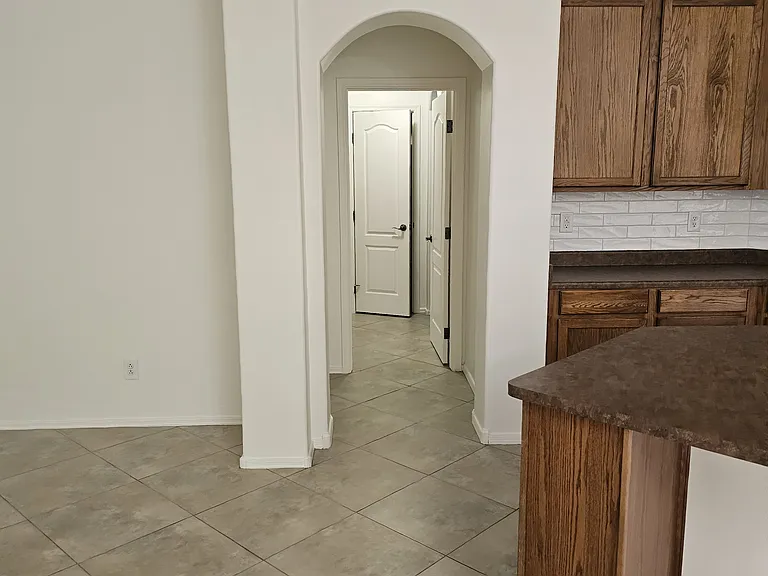 3145 N 302nd Ln — Photo 11
